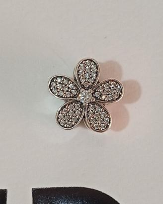 Margherita pavé pandora 
