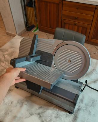 Affettatrice professionale 25 cm ottime condiz