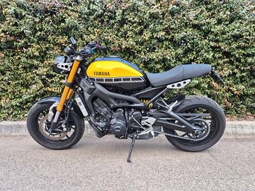 Yamaha XSR900