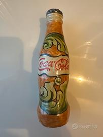 Bottiglia coca-cola in ceramica Caltagirone