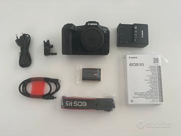 CANON EOS R5 BODY EX EXPO NUOVA 1000 scatti