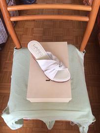 Ciabatte NUOVE bianche pelle con zeppa Lang Leben
