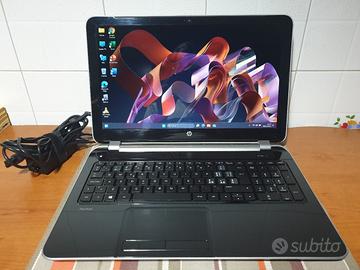 PORTATILE HP 15,6" AMD A10,12GB RAM, 250GB SSD 