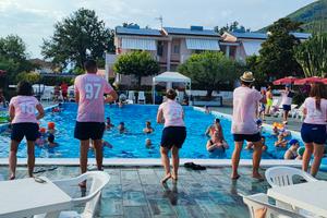 Residence con piscina a Praia a Mare