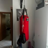 Sacco boxe +staffa+guantoni 14 oz