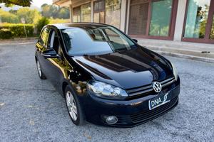 Volkswagen Golf 2.0 TDi 110cv Neopatentati uniprop