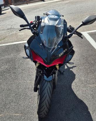 QJMOTOR SRK 550 RS Depotenziata per patente A2