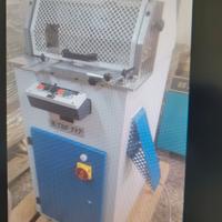 Attrezzature varie prezzi da stock