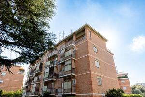 2 LOCALI A ROMA