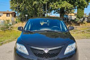 Lancia ypsilon elefantino