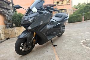 Tmax 560 tech max