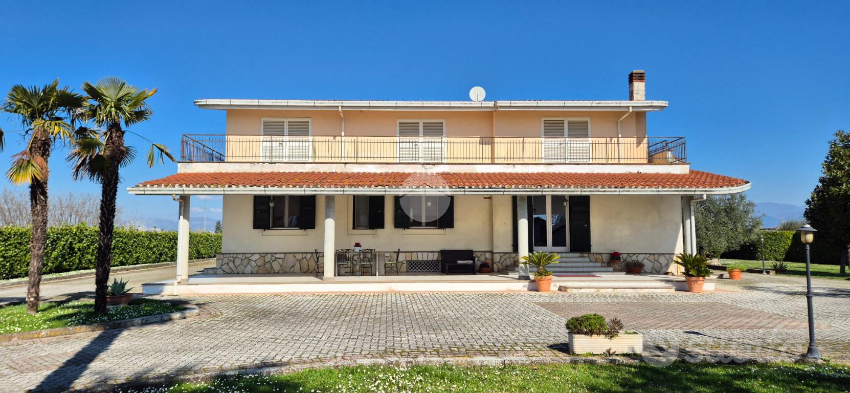 VILLA SINGOLA A FROSINONE - Vista 5