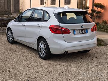 BMW 214D ACTIVE TOURER