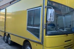 Autonegozio bar paninoteca Minonzio CM48