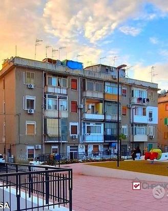 Camaro S.Paolo,pressi chiesa,comodo trivani e