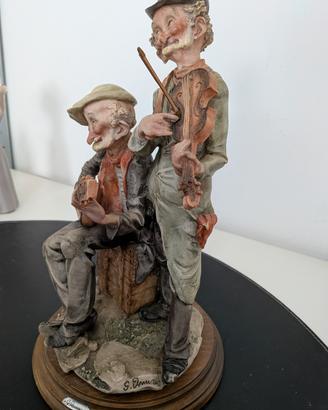 Scultura G.Armani 2 musicisti Capodimonte integra
