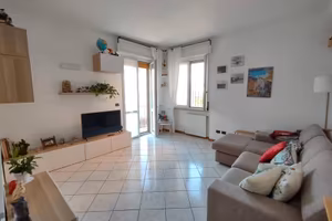 Trilocale ristrutturato