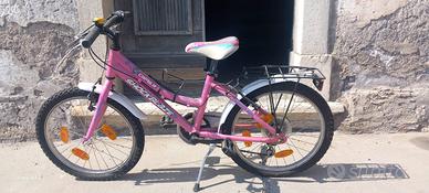 Bicicletta bambina 6/8 anni
