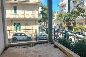 Bagheria ( Pa ) piano rialzato - 300 mq + terrazzo