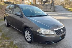 Fiat Croma