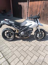 Ducati Hypermotard 796 - 2010