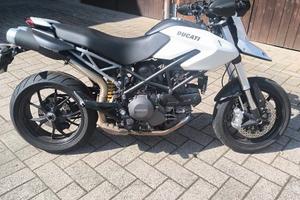 Ducati Hypermotard 796 - 2010