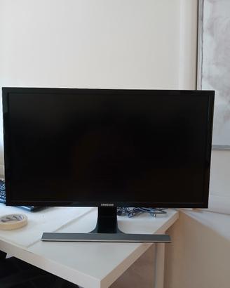 Samsung U28E570D Monitor