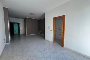 Appartamento con 4 vani e 2 servizi