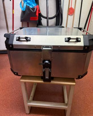 BMW  valigia top caser