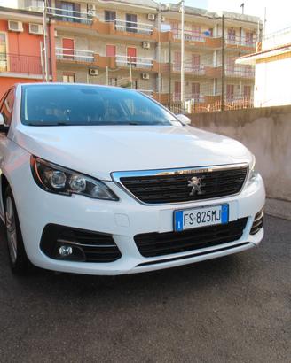 Peugeot 308 BlueHDi 130 S&S Business