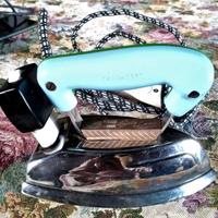 Mini FERRO DA STIRO Vintage Anni 60 Funzionante