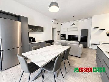 Appartamento di 84 m² con 3 locali e box auto a Tr