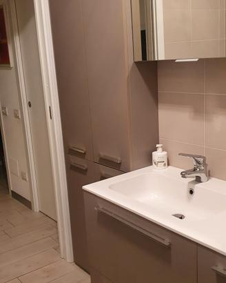 Mobile bagno con armadio