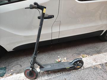 Monopattino Xiaomi Pro2 ammortizzato 10 pollici