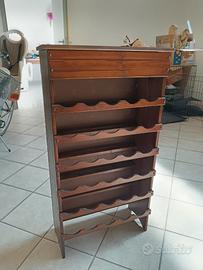 Cantinetta in legno con vano contenitore 