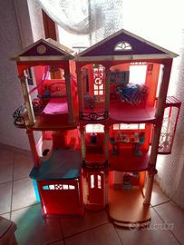 giochi /casa delle Barbie