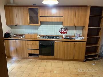 Cucina usata senza elettrodomestici
