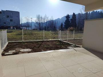 VILLA A SCHIERA NUOVA 4LOCALI + GARAGE,VISMARA, PE