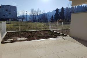 VILLA A SCHIERA NUOVA 4LOCALI + GARAGE,VISMARA, PE