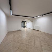 NEGOZIO A CORTENUOVA