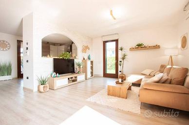 Villetta a schiera di 253 m² con più di 5 locali e