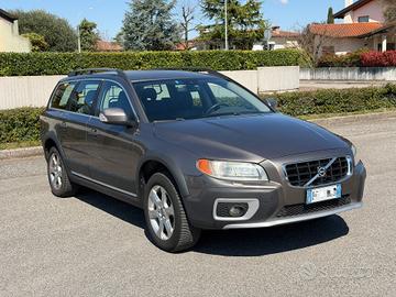 Volvo XC70 D5 AWD Summum