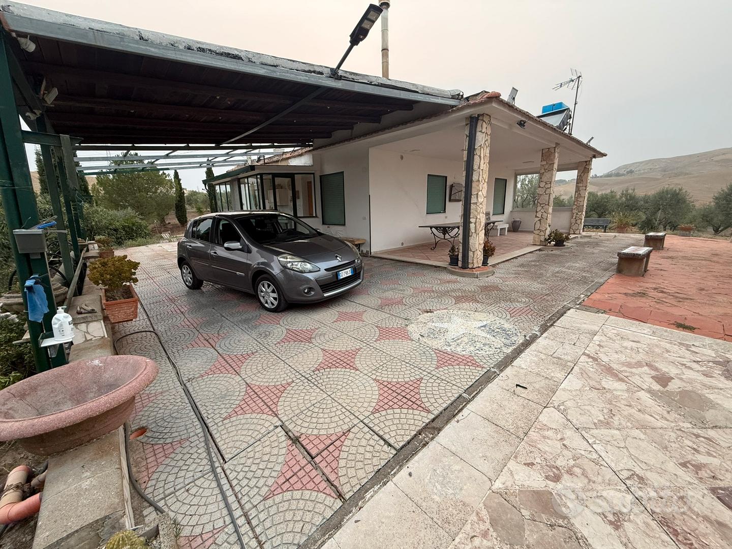 Casa e terreno - Vista 3