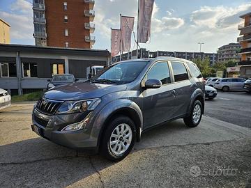 Mahindra XUV500 2.2 16V AWD (4x4) 7POSTI