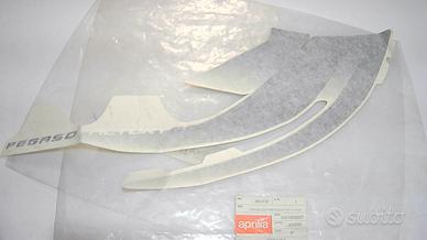 DECALCO FASCIA FINCATINA DX PEGASO APRILIA AP85331