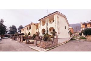 Genazzano: villino a schiera con giardino