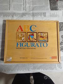 abicedario con figure