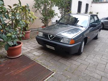 auto Alfa Romeo 33