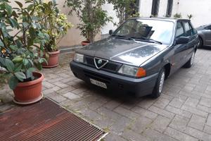 auto Alfa Romeo 33