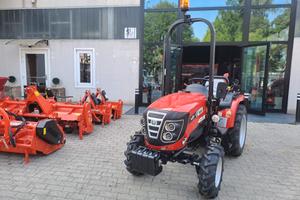 TRATTORE VST 930R PLUS